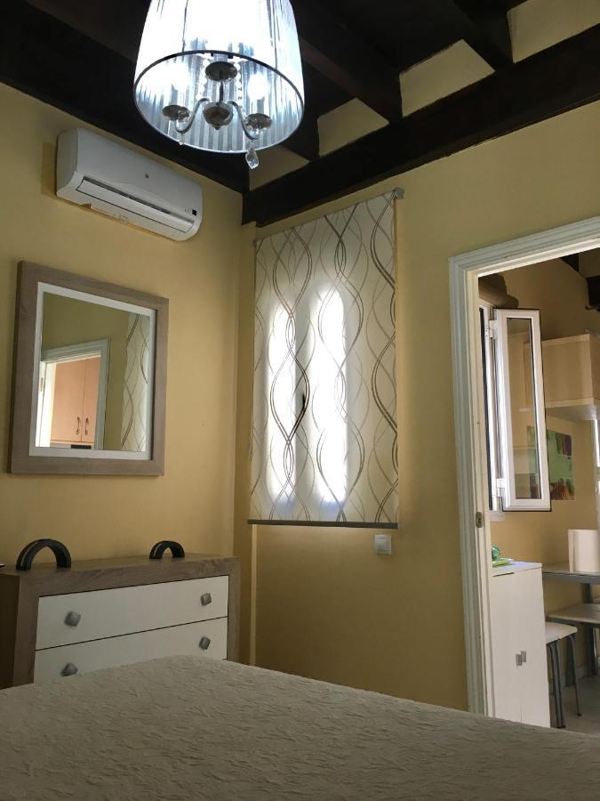 Sweet Triana Apartment เซบีญา ภายนอก รูปภาพ